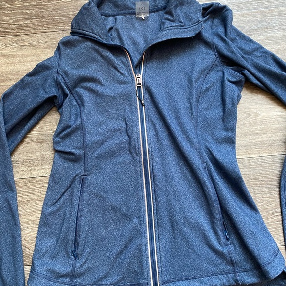 🌺 Athletic jacket - Picture 10 of 12